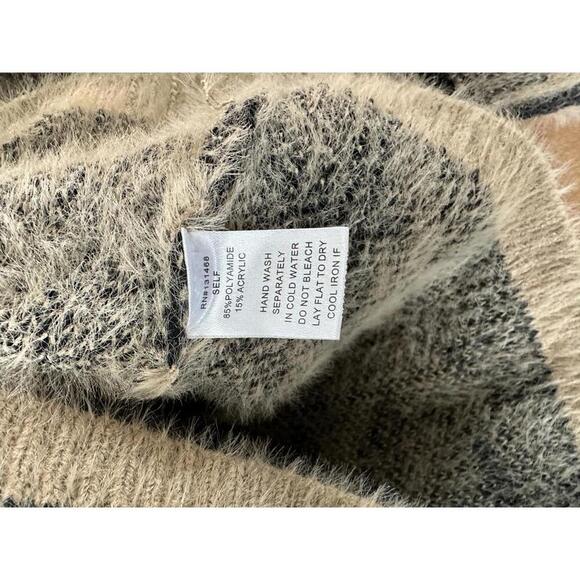 Fate DailyLook Cream Camo Mock Neck Long Sleeve Fuzzy Sweater Women’s Small - Picture 7 of 9